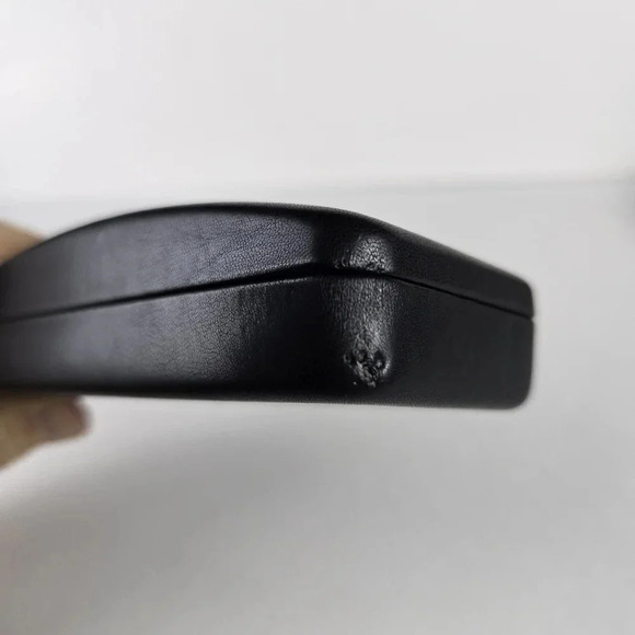 Ted Baker London black hard shell eyeglass/sunglass case - Picture 5 of 6